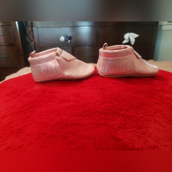 Baby girl moccasins - Picture 9 of 11